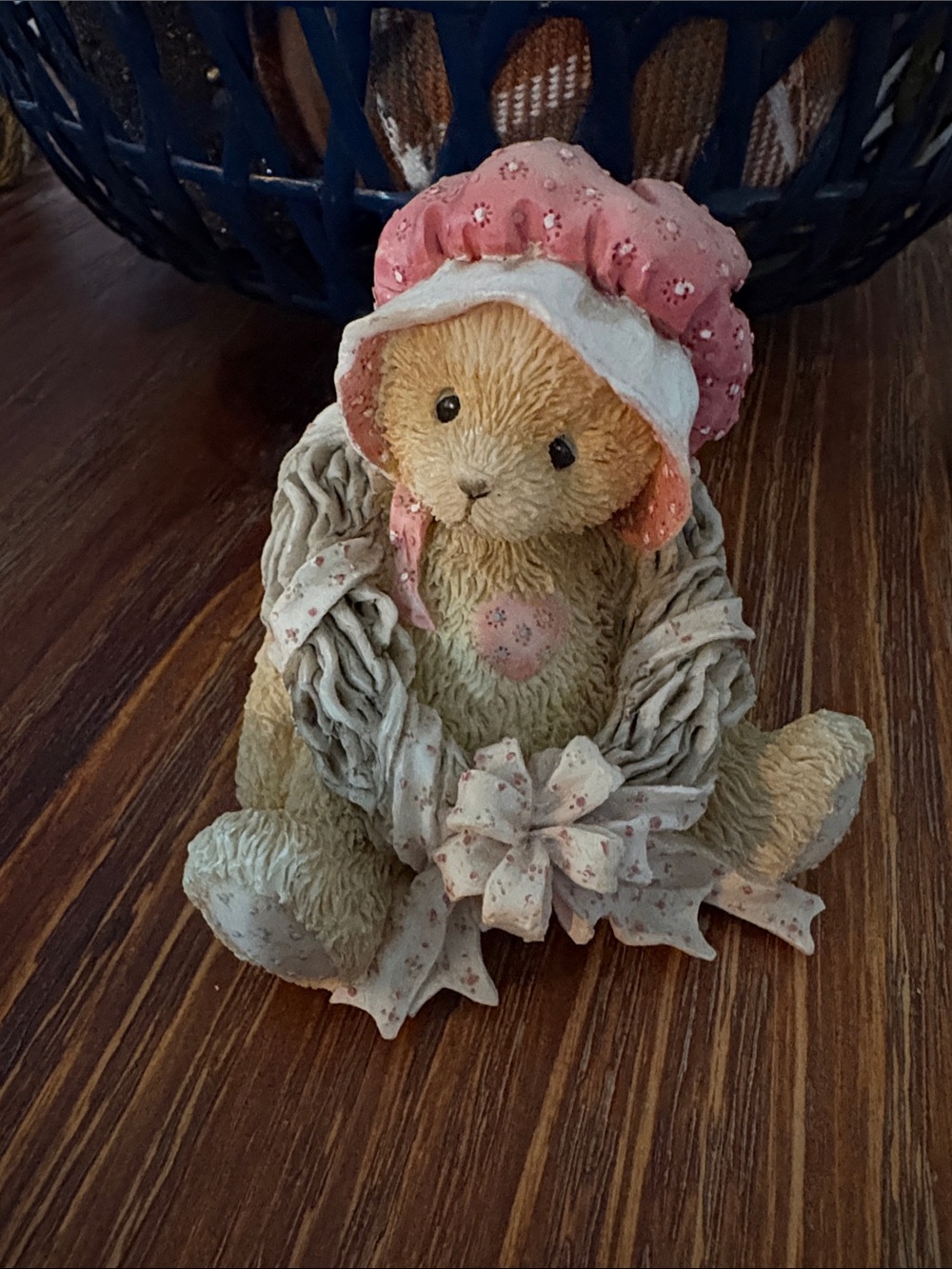 Vintage Cherished Teddies Priscilla “Love Surrounds Our Friendship” figurine